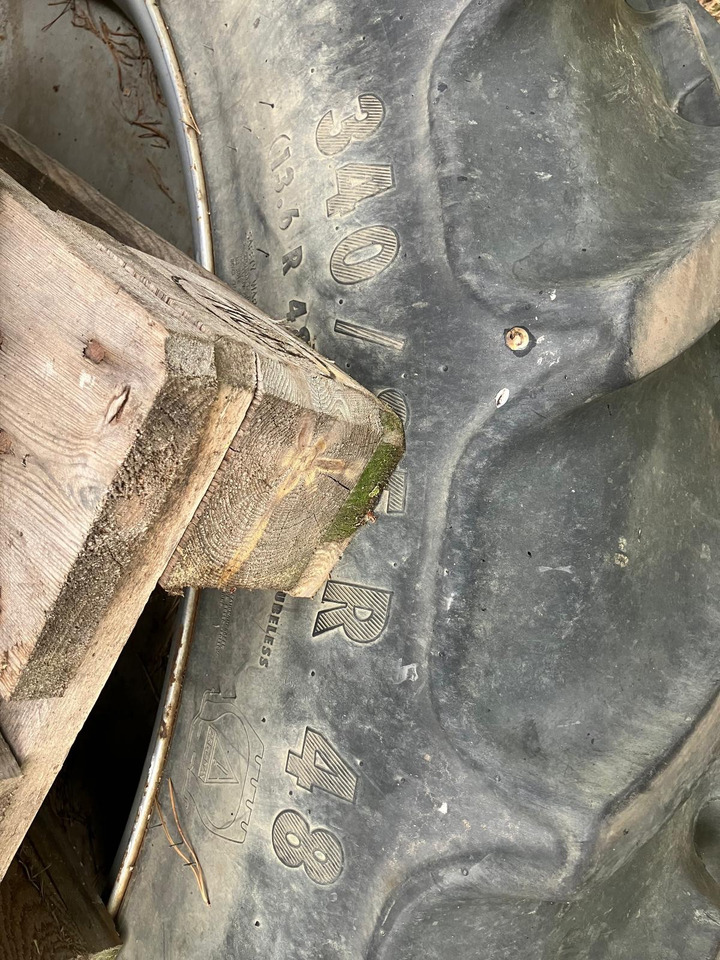 Massey Ferguson 340/95R48 320/95R32 Continental - Wheels and tires: picture 4 Massey Ferguson 340/95R48 320/95R32 Continental - Wheels and tires: picture 4