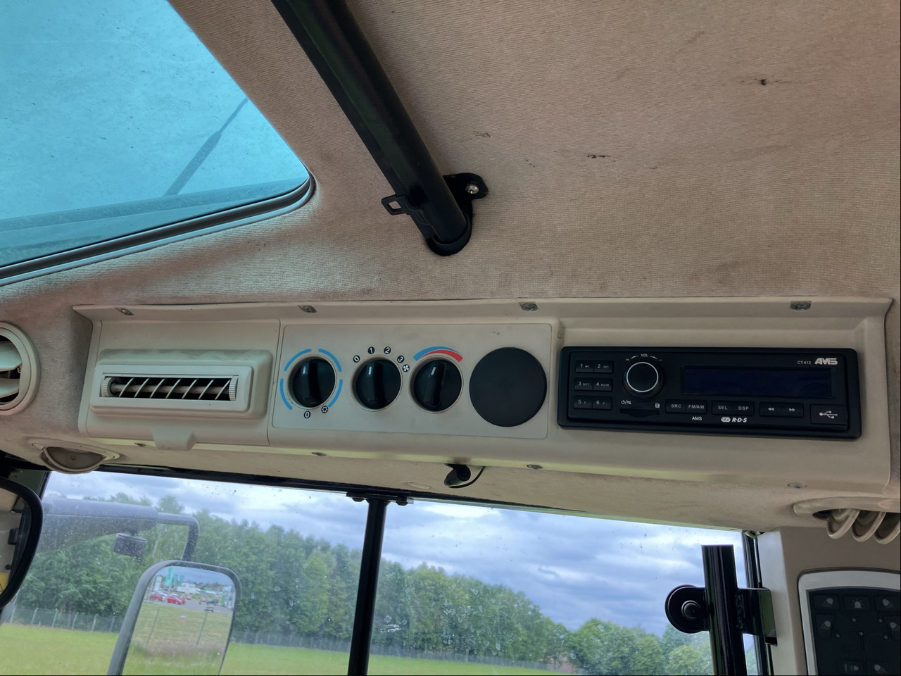 Massey Ferguson 6716 S Dyna 6 - Farm tractor: picture 4 Massey Ferguson 6716 S Dyna 6 - Farm tractor: picture 4