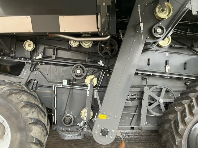 Massey Ferguson IDEAL 9T Gen3 leasing Massey Ferguson IDEAL 9T Gen3: picture 10 Massey Ferguson IDEAL 9T Gen3 leasing Massey Ferguson IDEAL 9T Gen3: picture 10