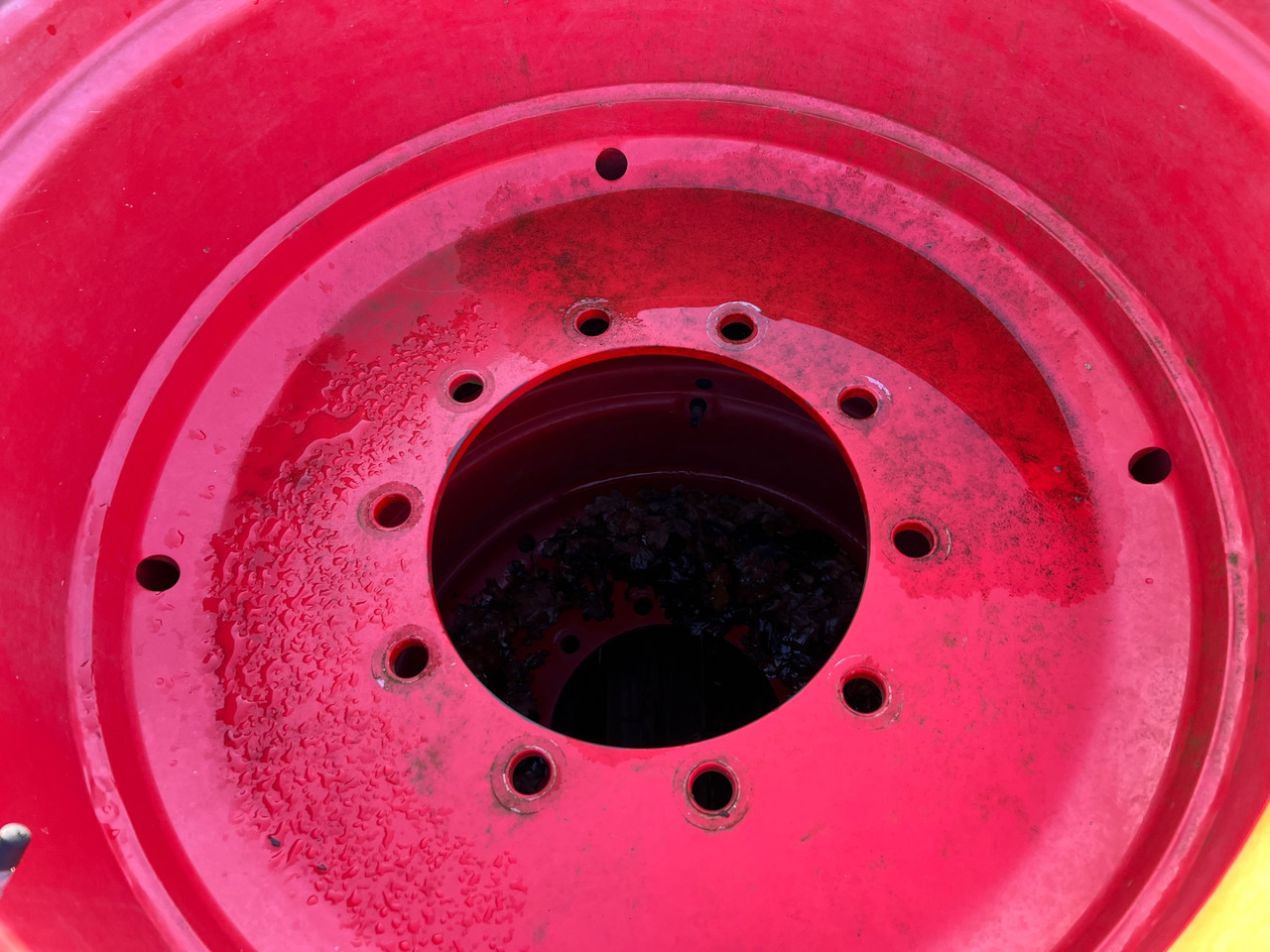 Michelin 1x Rad 600/65 R28 - Wheels and tires: picture 3 Michelin 1x Rad 600/65 R28 - Wheels and tires: picture 3