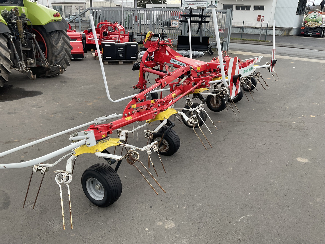 Pöttinger 6.69 Hit - Tedder/ Rake: picture 5 Pöttinger 6.69 Hit - Tedder/ Rake: picture 5