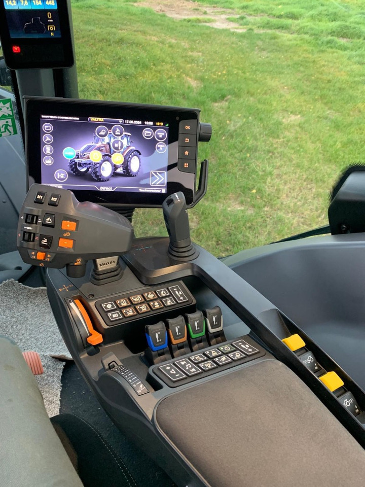 Valtra T 235 D Direct - Farm tractor: picture 2 Valtra T 235 D Direct - Farm tractor: picture 2