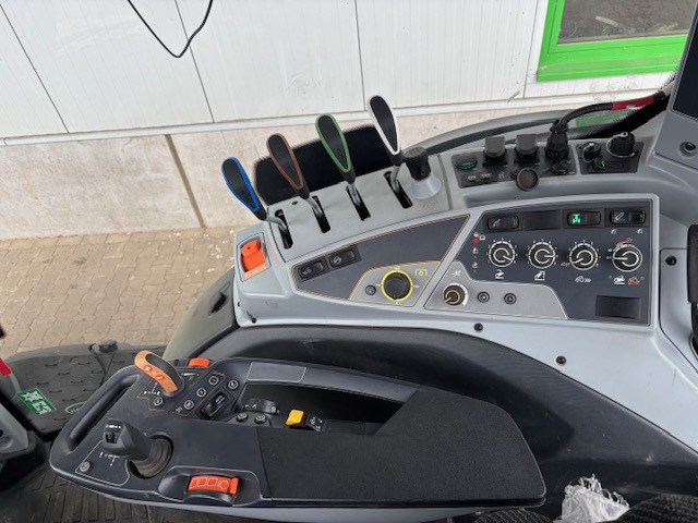 Valtra T195 A - Farm tractor: picture 3 Valtra T195 A - Farm tractor: picture 3