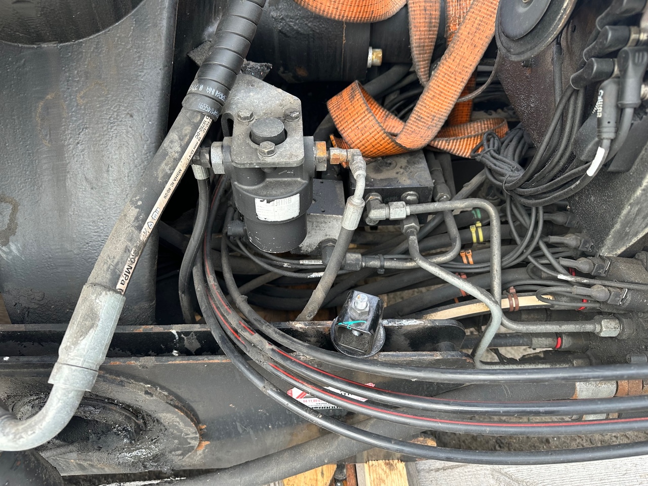 Truck mounted crane for Truck HIAB XS 244 EP-5 HIDUO: picture 9 Truck mounted crane for Truck HIAB XS 244 EP-5 HIDUO: picture 9