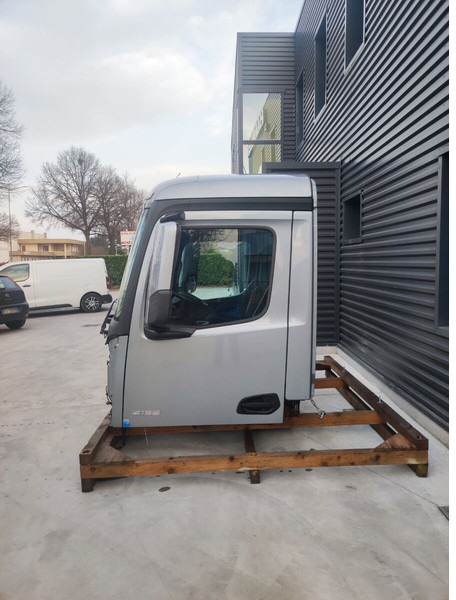 Cab and interior for Truck Mercedes-Benz ANTOS AROCS " S TYPE " MP4: picture 6 Cab and interior for Truck Mercedes-Benz ANTOS AROCS " S TYPE " MP4: picture 6