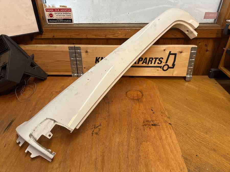 MAN COVER PILLAR LEFT 81.62410-0208 - Cab and interior for Truck: picture 1 MAN COVER PILLAR LEFT 81.62410-0208 - Cab and interior for Truck: picture 1