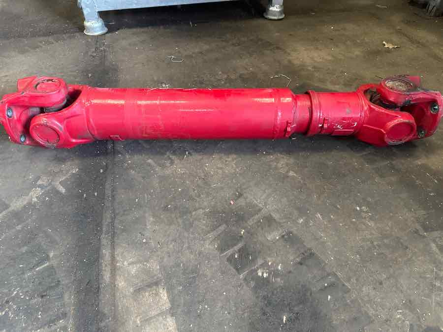 MAN PROPSHAFT 81.39143-6124 - Propeller shaft for Truck: picture 1 MAN PROPSHAFT 81.39143-6124 - Propeller shaft for Truck: picture 1