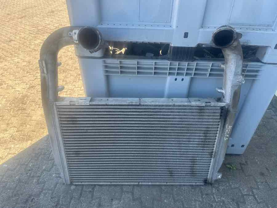 SCANIA CHANGE AIR COOLER 1795901 - Cooling system for Truck: picture 2 SCANIA CHANGE AIR COOLER 1795901 - Cooling system for Truck: picture 2