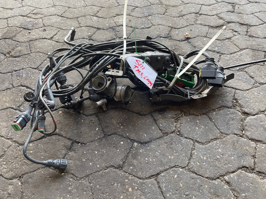SCANIA GEARBOX CABELS & WIRE TMS2 - Cables/ Wire harness for Truck: picture 1 SCANIA GEARBOX CABELS & WIRE TMS2 - Cables/ Wire harness for Truck: picture 1