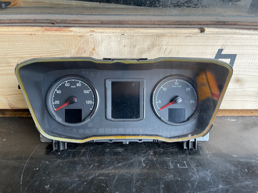 SCANIA INSTRUMENT CLUSTER 2994191 - Electrical system for Truck: picture 1 SCANIA INSTRUMENT CLUSTER 2994191 - Electrical system for Truck: picture 1