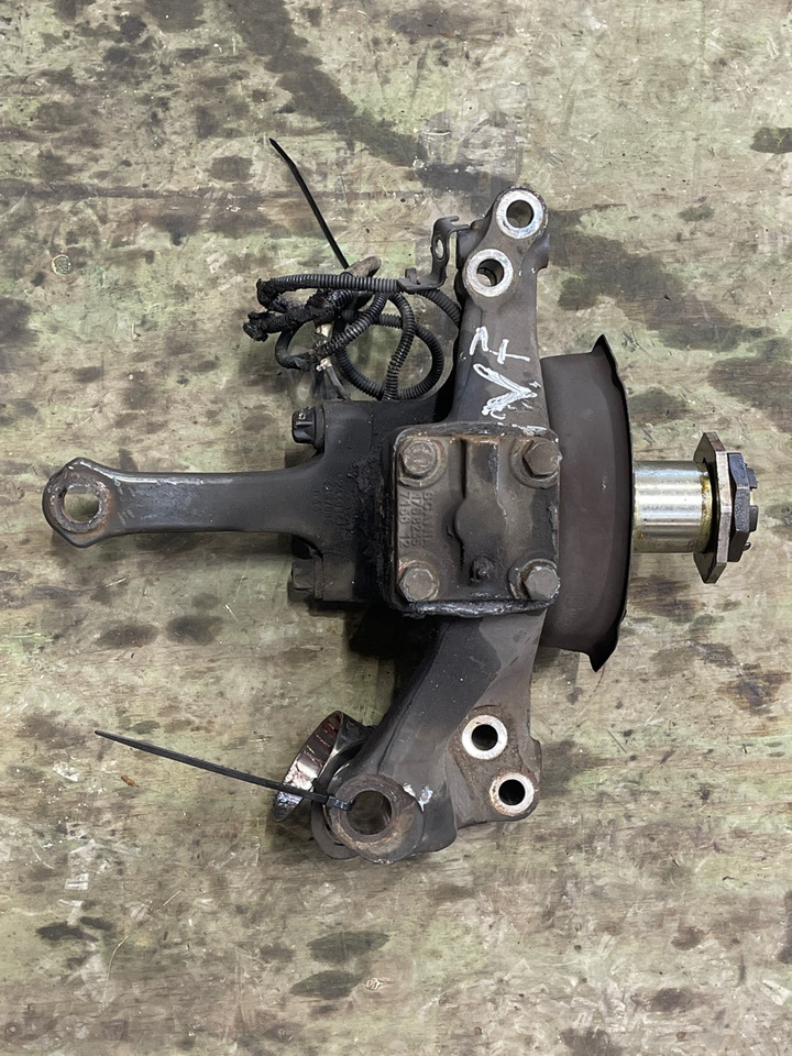 SCANIA LEFT STEERING KNUCKLE 2443889 - Steering for Truck: picture 1 SCANIA LEFT STEERING KNUCKLE 2443889 - Steering for Truck: picture 1