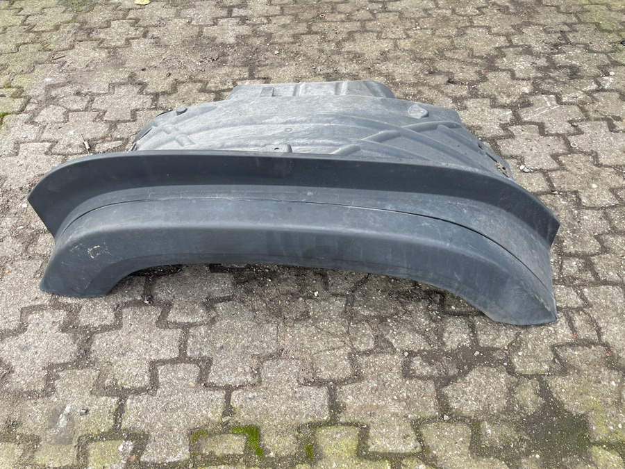 SCANIA MUDGUARD 2599546 RH - Body and exterior for Truck: picture 1 SCANIA MUDGUARD 2599546 RH - Body and exterior for Truck: picture 1