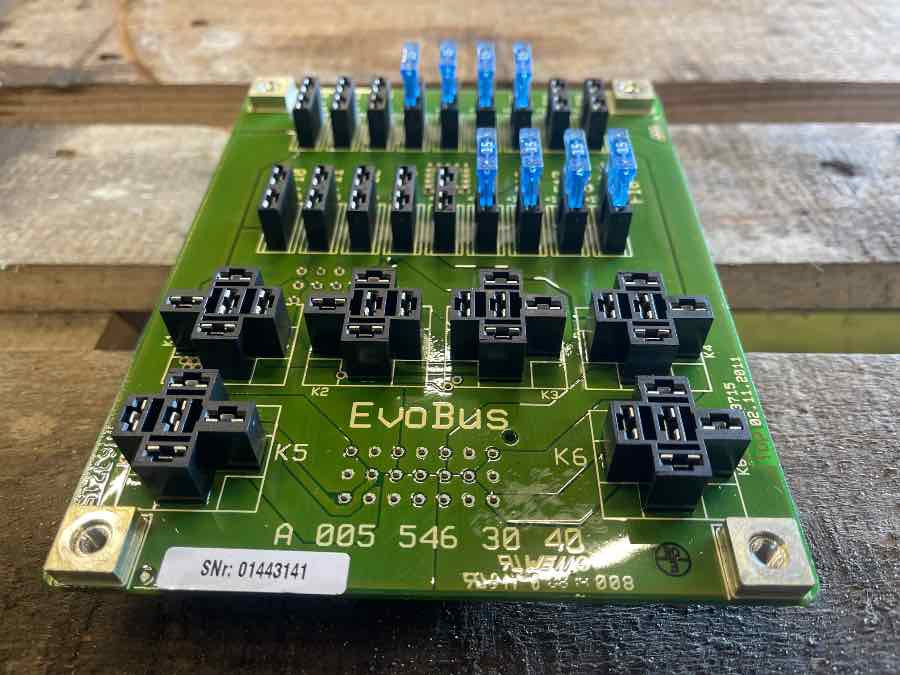 SETRA / MERCEDES SWITCH PANEL A0055463040 - Electrical system for Bus: picture 1 SETRA / MERCEDES SWITCH PANEL A0055463040 - Electrical system for Bus: picture 1