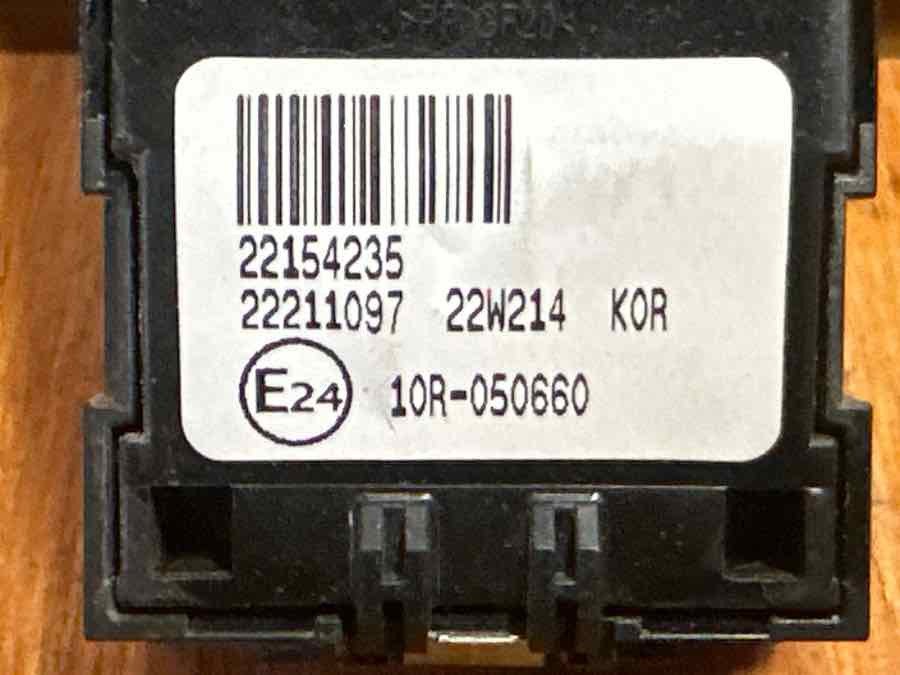 VOLVO CONTROL PANEL 22154235 - Electrical system for Truck: picture 3 VOLVO CONTROL PANEL 22154235 - Electrical system for Truck: picture 3