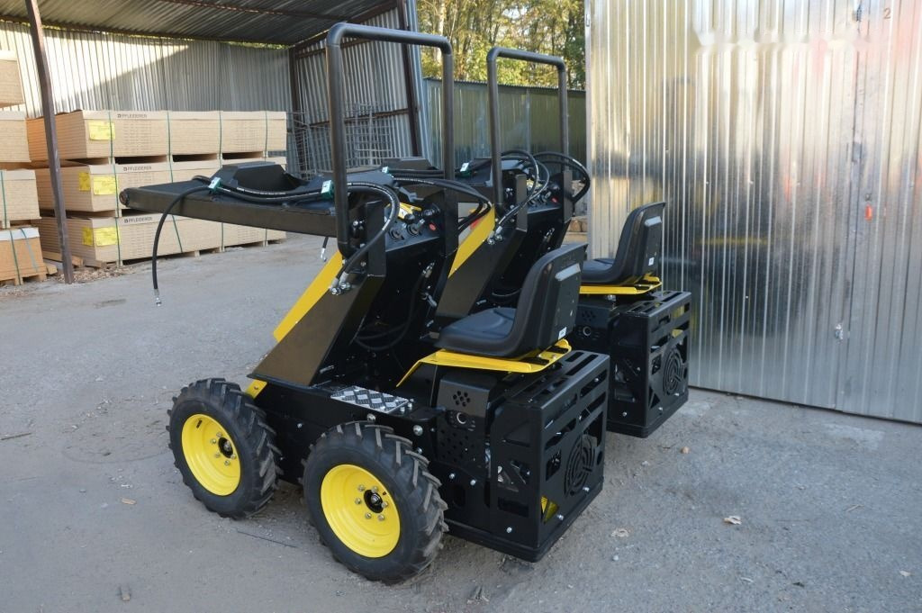 Tur Poland Miniradlader Miniloader Mini hoflader TUR N 520 - Skid steer loader: picture 5 Tur Poland Miniradlader Miniloader Mini hoflader TUR N 520 - Skid steer loader: picture 5