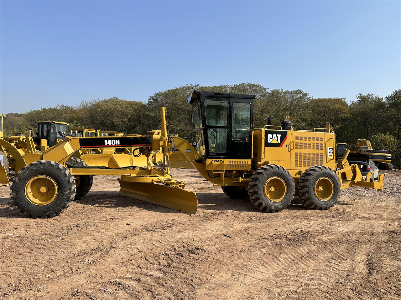 CATERPILLAR 140H - Grader: picture 4 CATERPILLAR 140H - Grader: picture 4