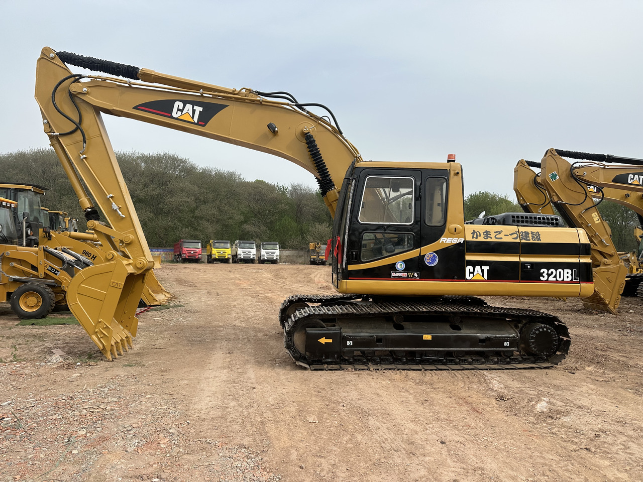 CATERPILLAR 320BL - Crawler excavator: picture 2 CATERPILLAR 320BL - Crawler excavator: picture 2