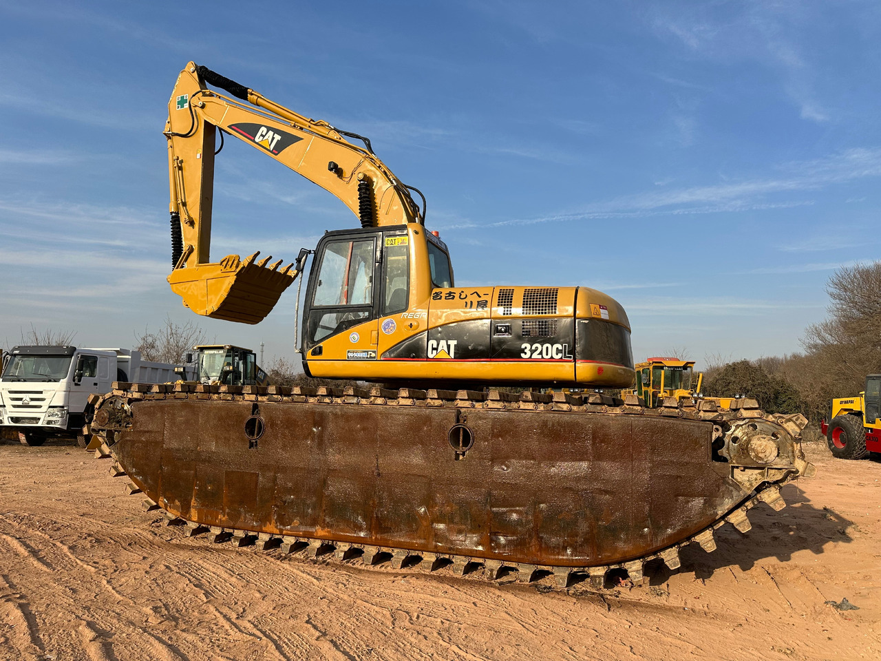 CATERPILLAR 320CL - Amphibious excavator: picture 4 CATERPILLAR 320CL - Amphibious excavator: picture 4