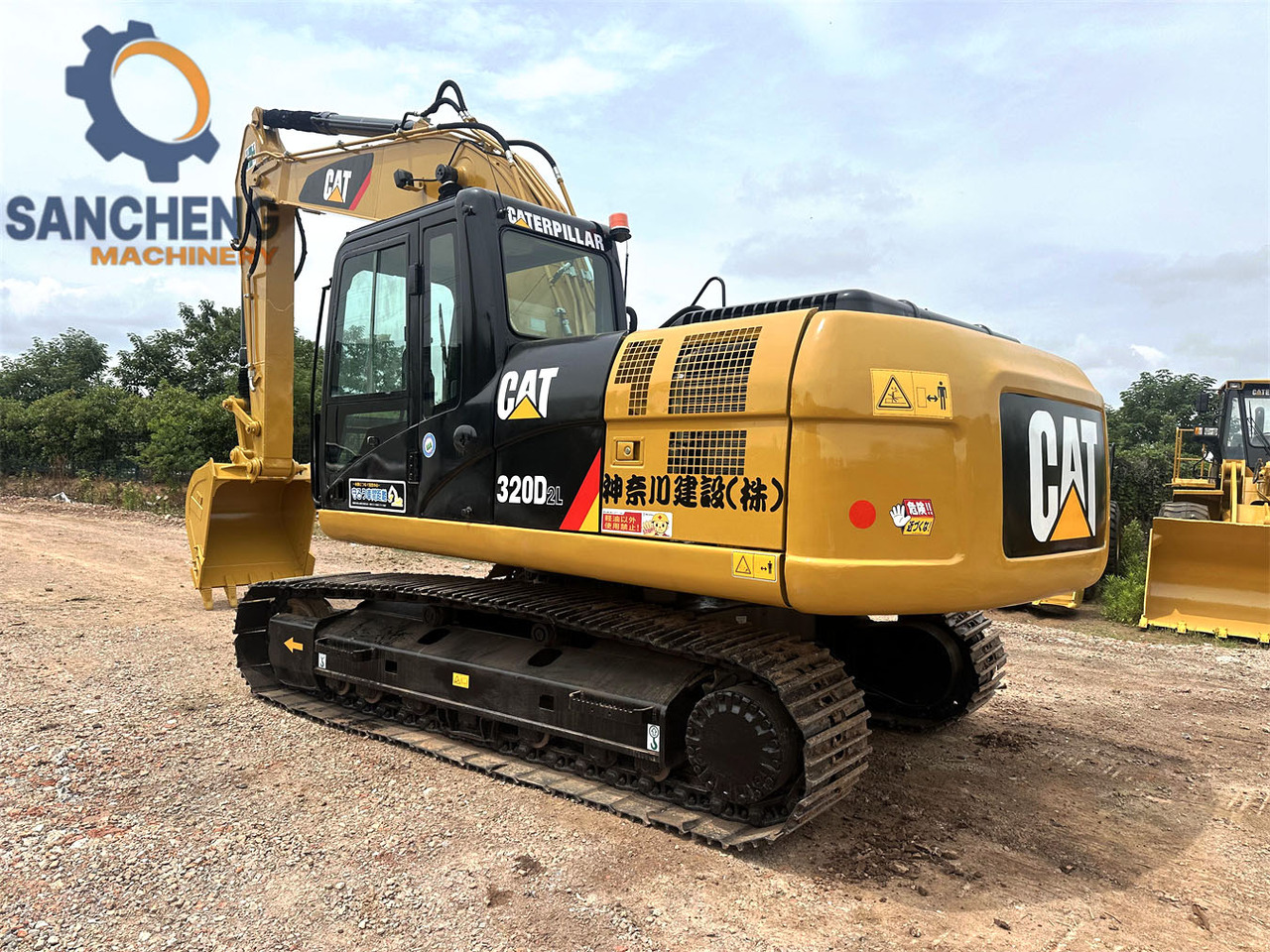 Crawler excavator CATERPILLAR 320D2L: picture 7