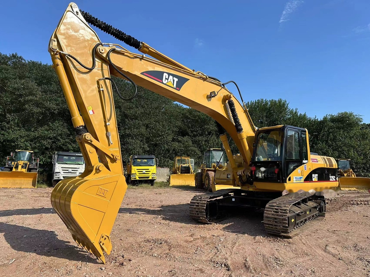 CATERPILLAR 325CL - Crawler excavator: picture 3 CATERPILLAR 325CL - Crawler excavator: picture 3