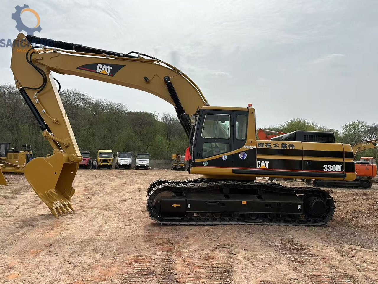 CATERPILLAR 330BL - Crawler excavator: picture 1 CATERPILLAR 330BL - Crawler excavator: picture 1