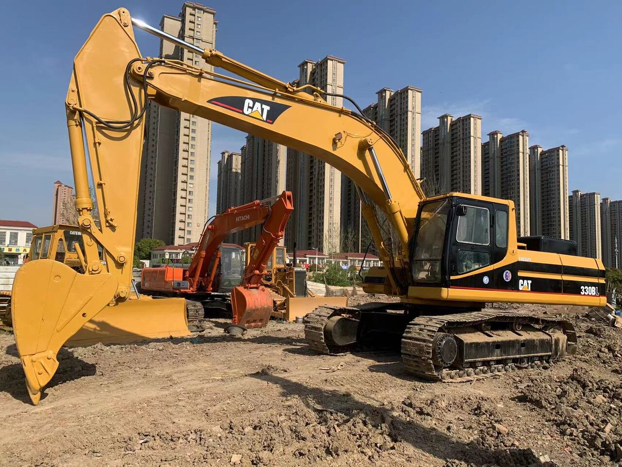 CATERPILLAR 330BL - Crawler excavator: picture 3 CATERPILLAR 330BL - Crawler excavator: picture 3