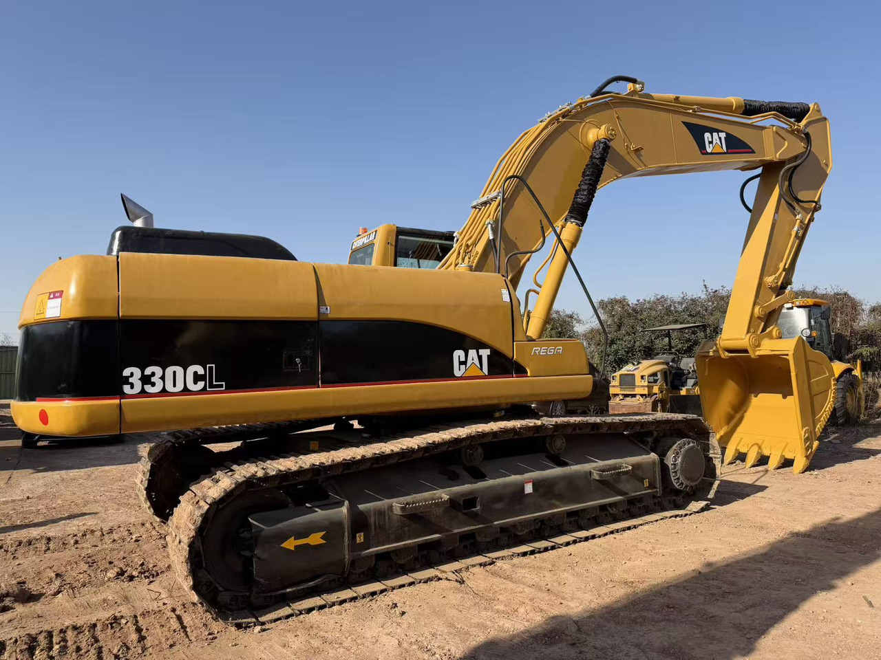 CATERPILLAR 330CL - Crawler excavator: picture 1 CATERPILLAR 330CL - Crawler excavator: picture 1