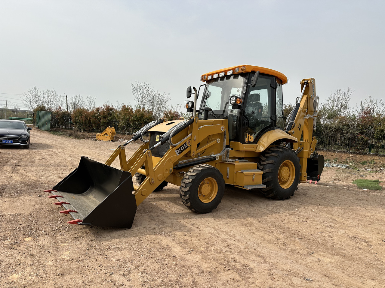 CATERPILLAR 420F2 - Backhoe loader: picture 3 CATERPILLAR 420F2 - Backhoe loader: picture 3
