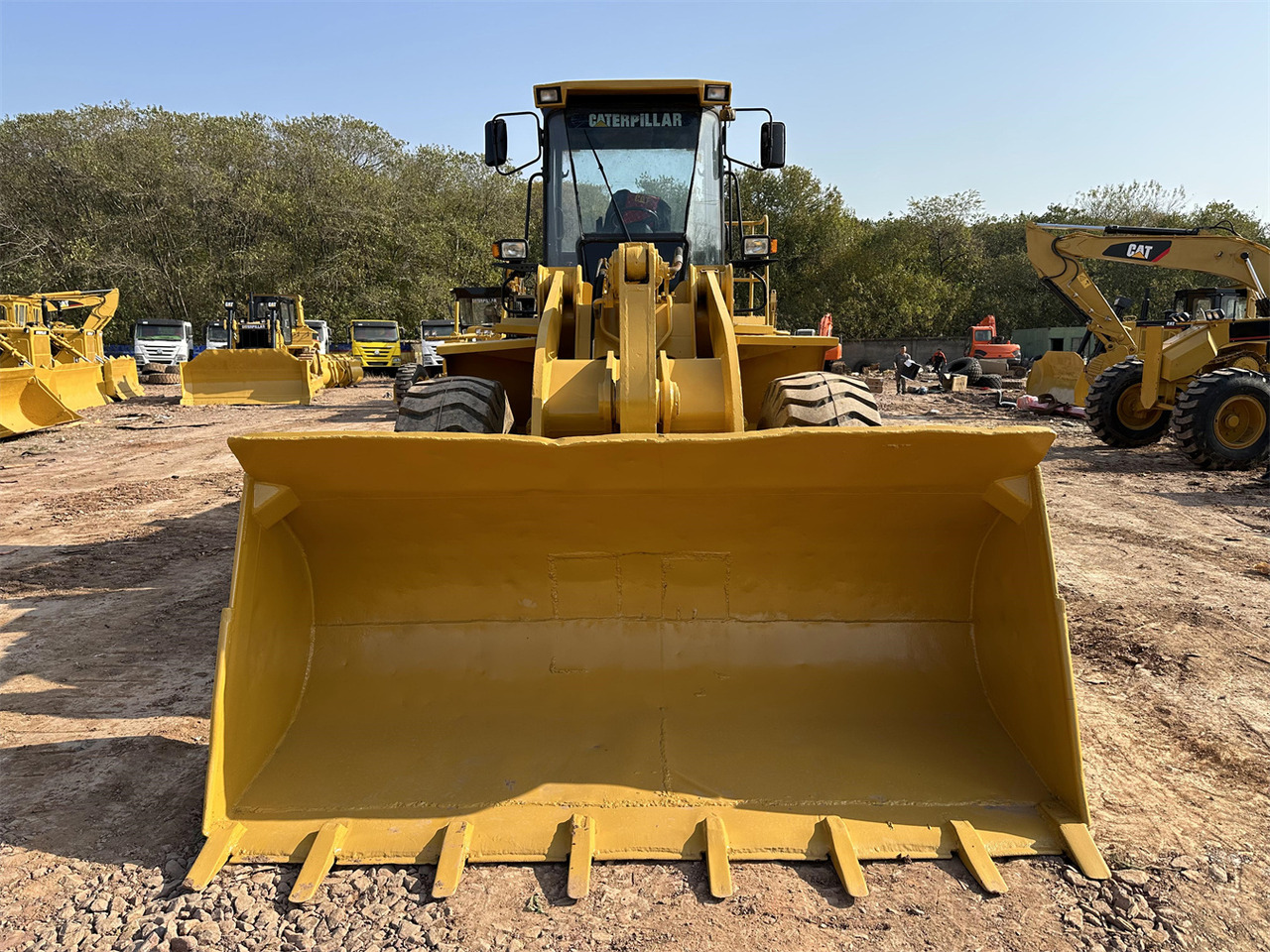 CATERPILLAR 966G - Wheel loader: picture 3 CATERPILLAR 966G - Wheel loader: picture 3
