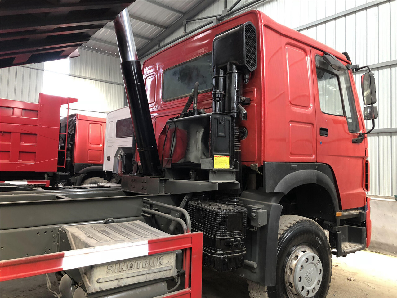 SINOTRUK Howo Dump truck 371 - Tipper: picture 4 SINOTRUK Howo Dump truck 371 - Tipper: picture 4