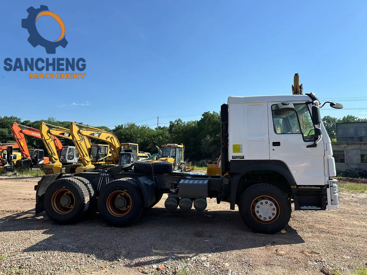 SINOTRUK HOWO Truck Head 371hp - Tractor unit: picture 4 SINOTRUK HOWO Truck Head 371hp - Tractor unit: picture 4