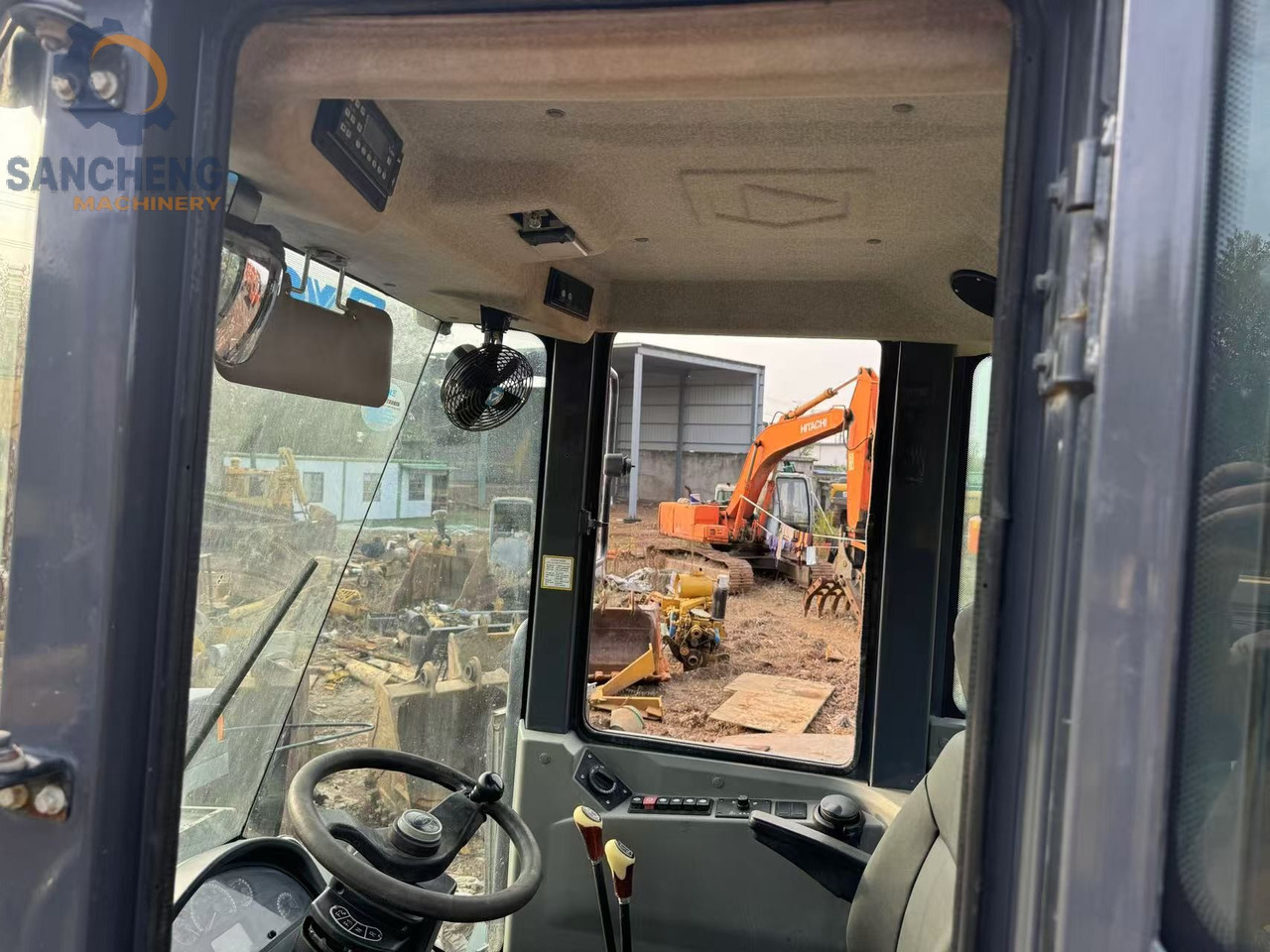 XCMG LW500F - Wheel loader: picture 5 XCMG LW500F - Wheel loader: picture 5