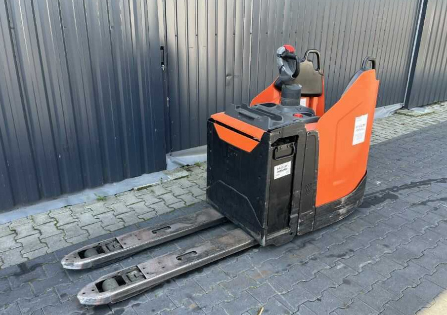 BT LPE200 - Pallet truck: picture 1 BT LPE200 - Pallet truck: picture 1