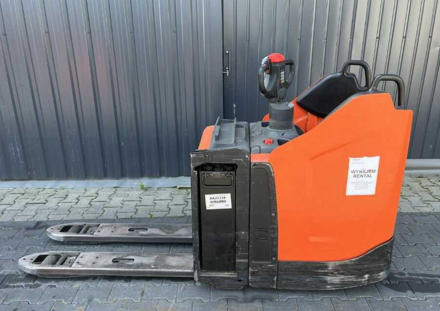 BT LPE200 - Pallet truck: picture 2 BT LPE200 - Pallet truck: picture 2