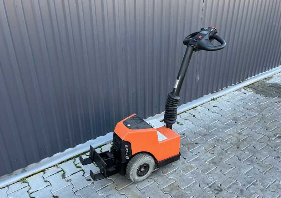 BT TWE150 - Tow tractor: picture 2 BT TWE150 - Tow tractor: picture 2