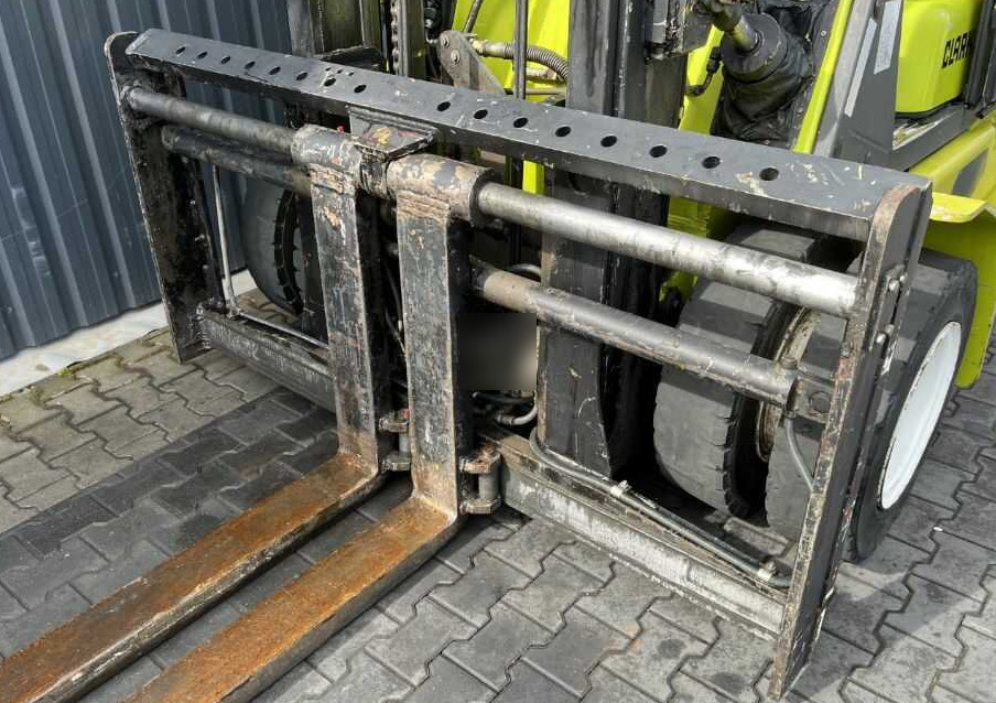 LPG forklift Clark SF70L: picture 9 LPG forklift Clark SF70L: picture 9