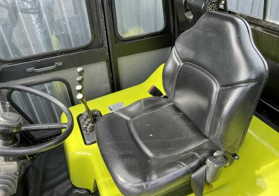 LPG forklift Clark SF70L: picture 8 LPG forklift Clark SF70L: picture 8