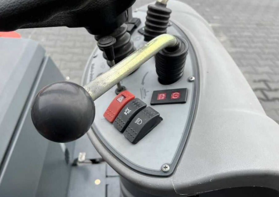 Industrial sweeper Hako Jonas 1200V: picture 8