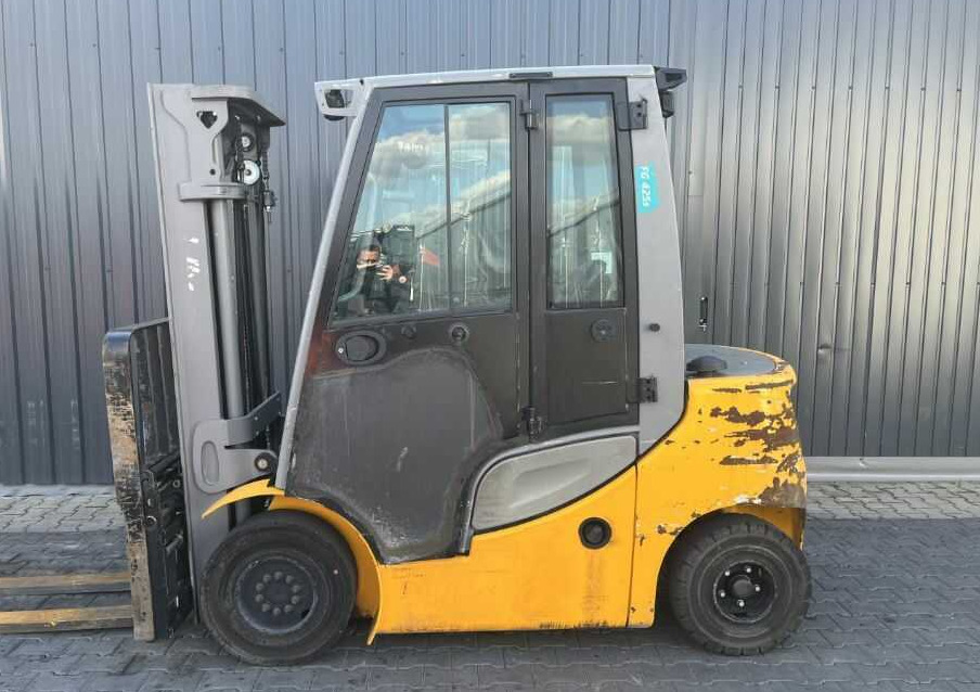Jungheinrich DFG425s - Diesel forklift: picture 2 Jungheinrich DFG425s - Diesel forklift: picture 2