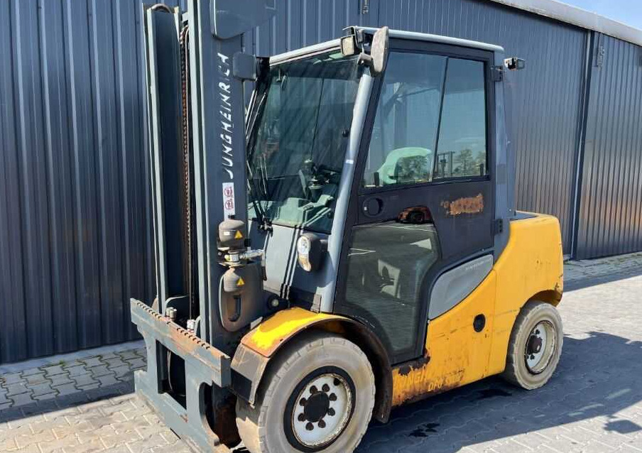 Jungheinrich DFG550 - Diesel forklift: picture 1 Jungheinrich DFG550 - Diesel forklift: picture 1