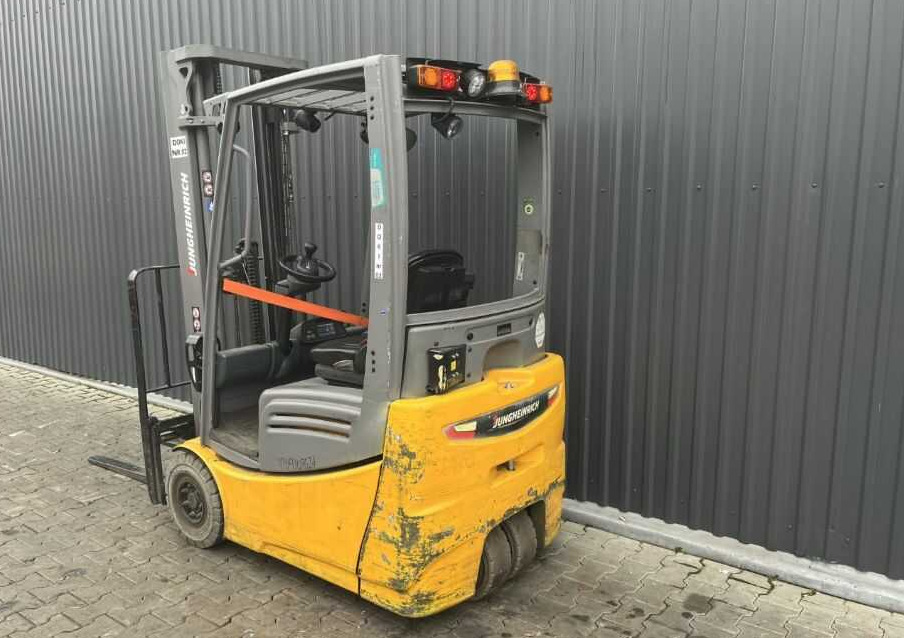 Jungheinrich EFG215 - Electric forklift: picture 3 Jungheinrich EFG215 - Electric forklift: picture 3
