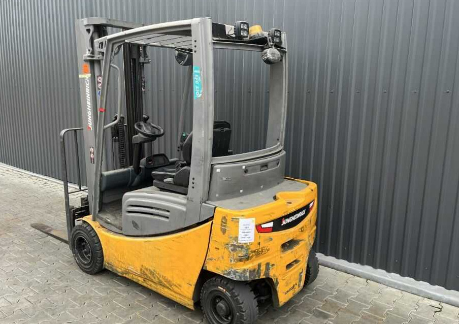 Jungheinrich EFG320 - Electric forklift: picture 3 Jungheinrich EFG320 - Electric forklift: picture 3