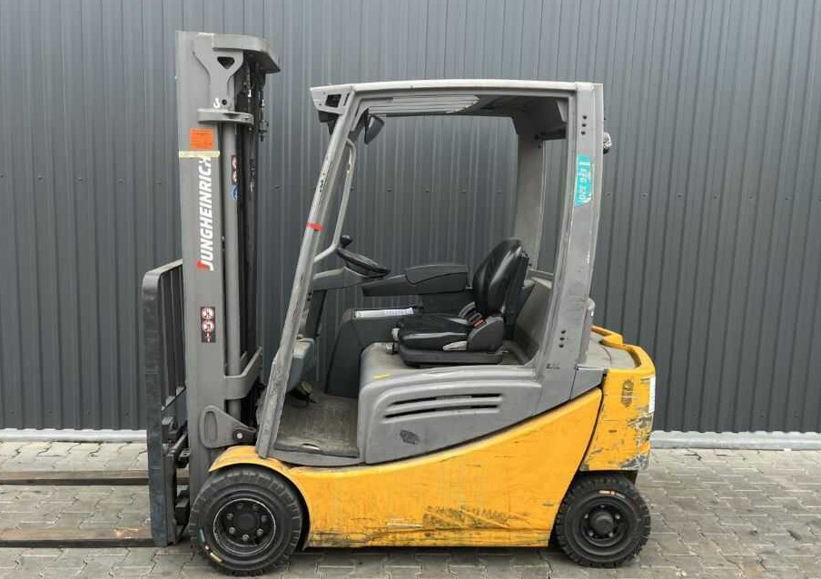 Jungheinrich EFG320 - Electric forklift: picture 2 Jungheinrich EFG320 - Electric forklift: picture 2