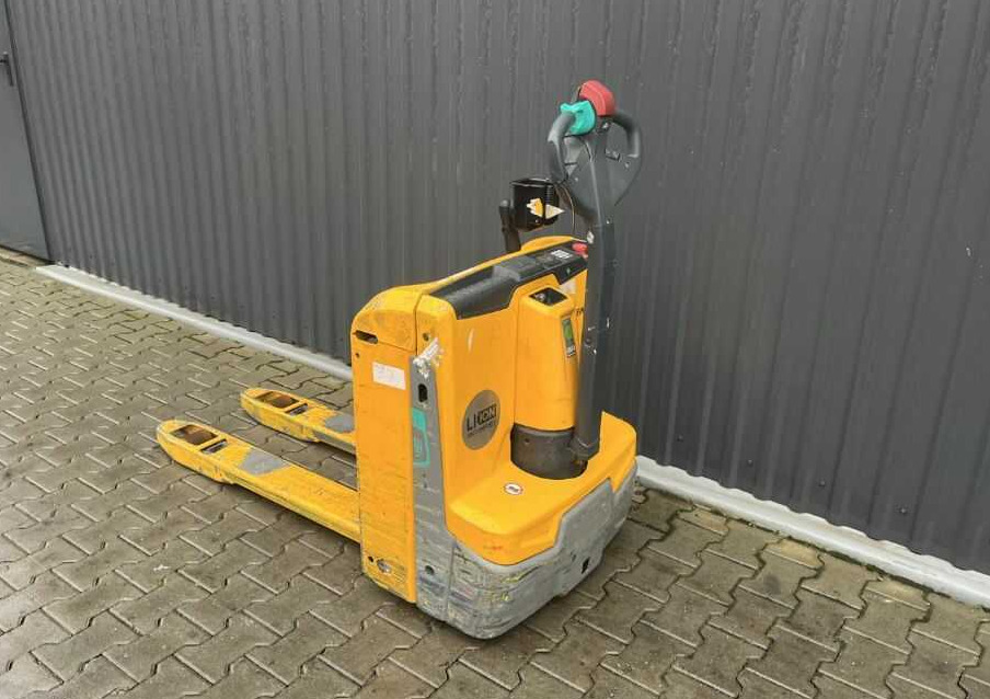Jungheinrich EJE114 - Pallet truck: picture 3 Jungheinrich EJE114 - Pallet truck: picture 3
