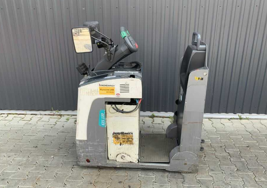 Jungheinrich EZS130 - Tow tractor: picture 2 Jungheinrich EZS130 - Tow tractor: picture 2