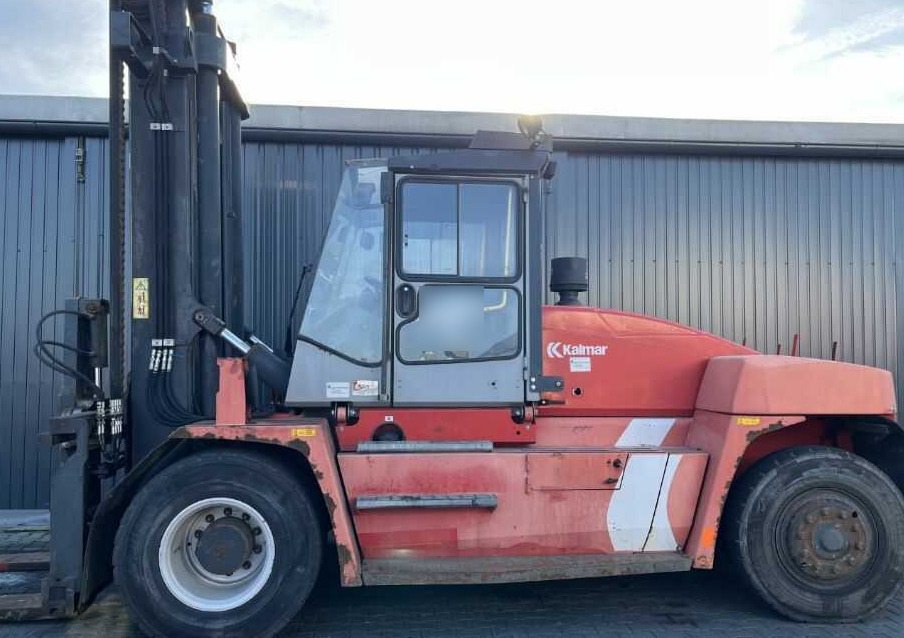 Kalmar DCE120-12 - Diesel forklift: picture 2 Kalmar DCE120-12 - Diesel forklift: picture 2