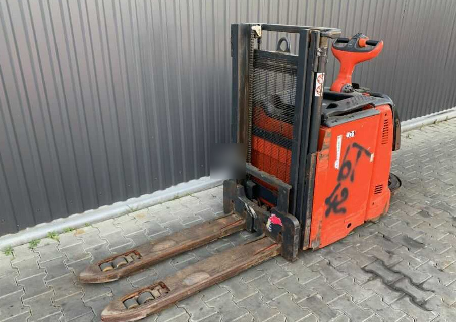 Linde D12AP - Stacker: picture 1 Linde D12AP - Stacker: picture 1