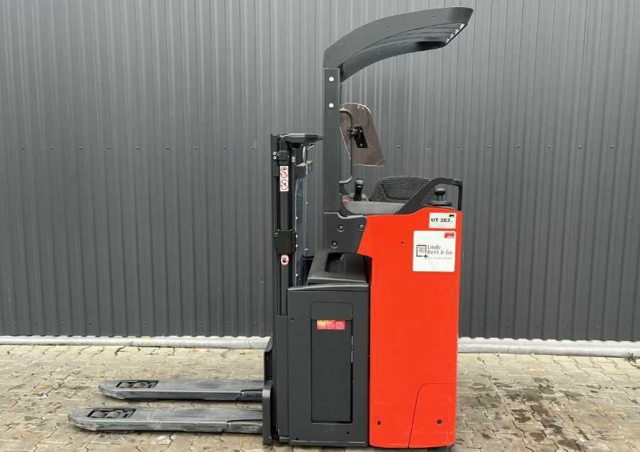 Linde D12R - Stacker: picture 2 Linde D12R - Stacker: picture 2