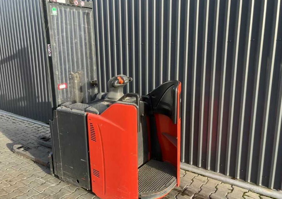 Linde D12SP - Stacker: picture 3 Linde D12SP - Stacker: picture 3