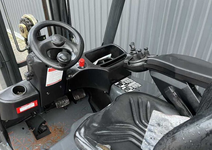 Linde E18-01 - Electric forklift: picture 4 Linde E18-01 - Electric forklift: picture 4